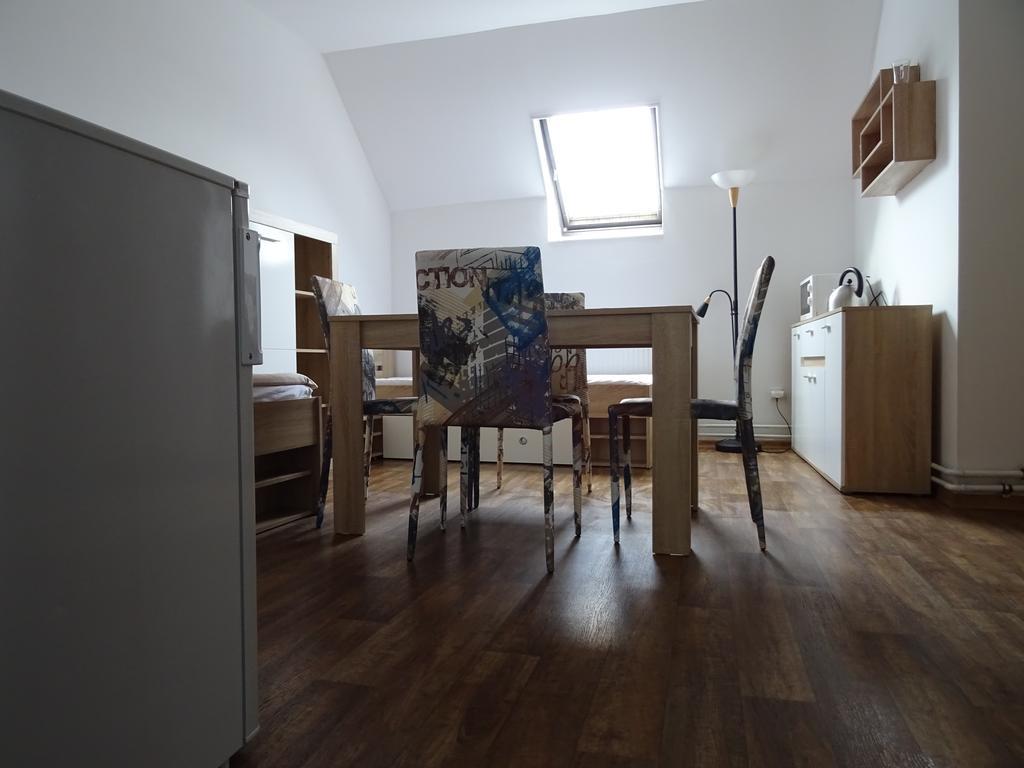 Penzion Eden トゥルノフ 部屋 写真